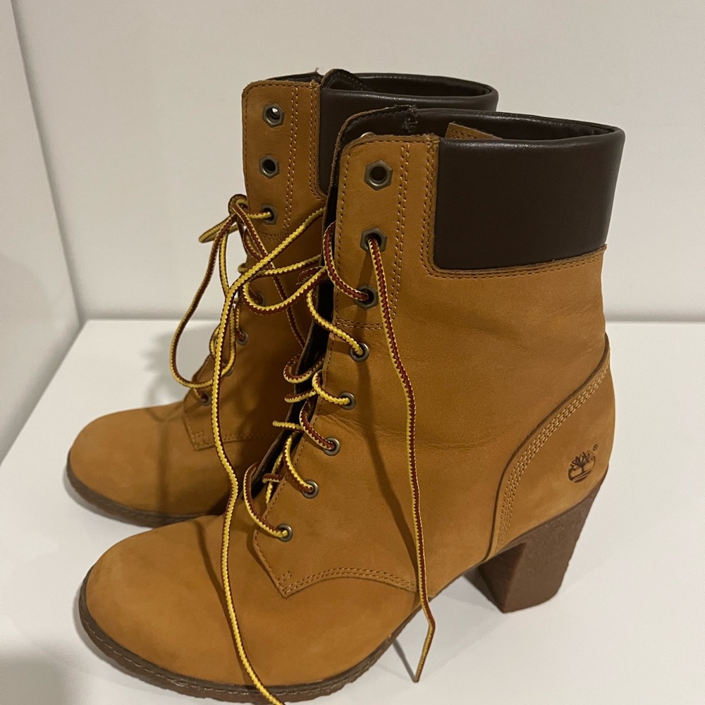 Timberland Women's Brown Lace-Up Boots